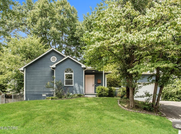 6009 Woodbark Trace, Knoxville, TN 37921