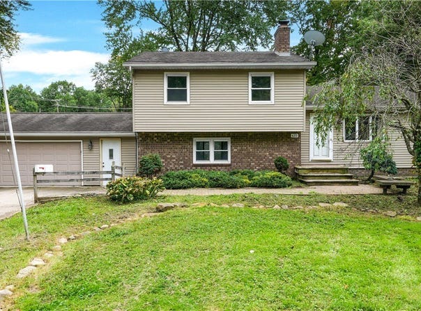 620 Ophelia Street, Newton Falls, OH 44444