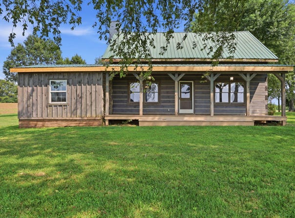 2590 Peacock Road, Paris, KY 40361