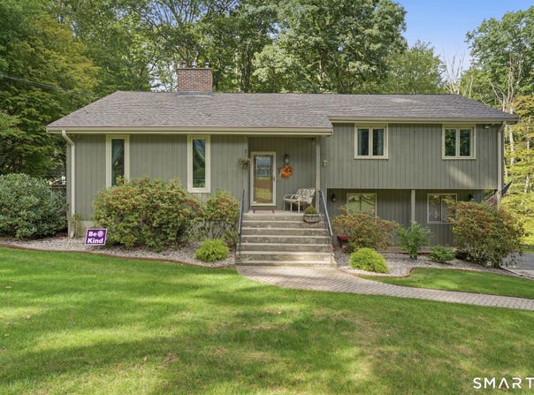 229 Geraldine Drive, Coventry, CT 06238