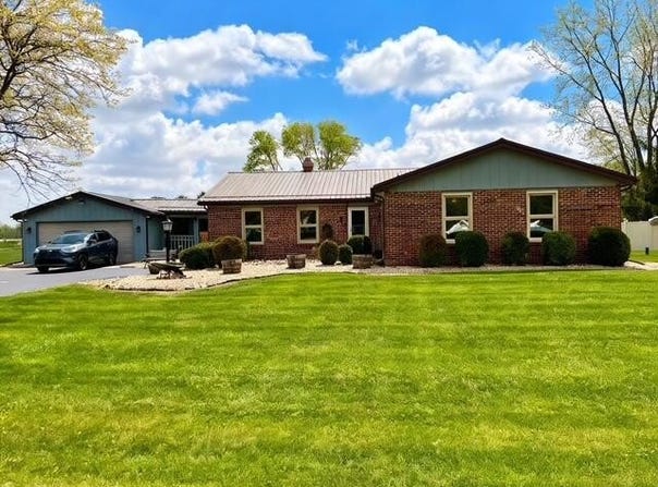 14444 Charm Hill Drive, Sidney, OH 45365