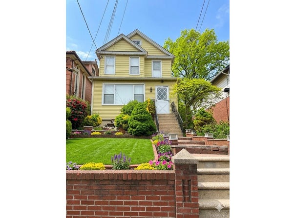 1807 Parsons Boulevard, Whitestone, NY 11357