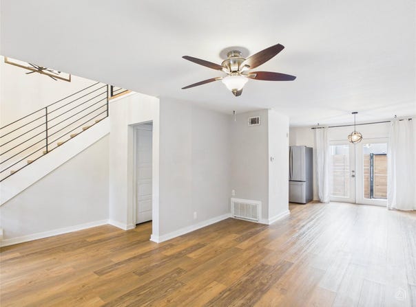 6211 Manor Rd, Austin, TX 78723