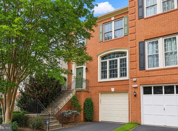 43003 GOLF VIEW Drive, CHANTILLY, VA 20152