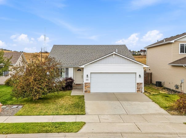 1438 SW Lost Trail, Pullman, WA 99163