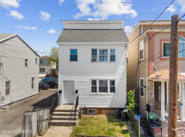 313 Livingston Street, Elizabeth, NJ 07206