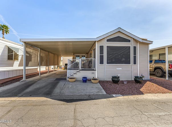 10950 W Union Hills Drive, Sun City, AZ 85373