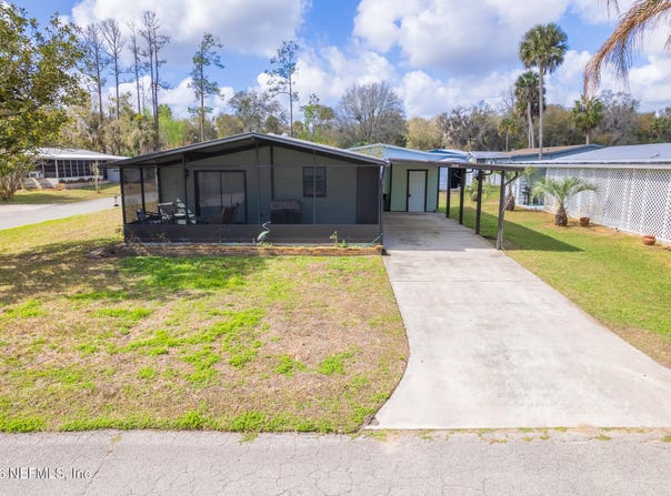 143 BAYOU Drive, Satsuma, FL 32189