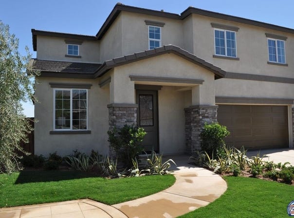 665 Costa Azul St, Imperial, CA 92251