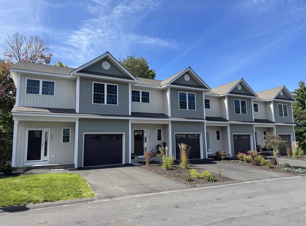5C Dearborn Circle, Goffstown, NH 03045