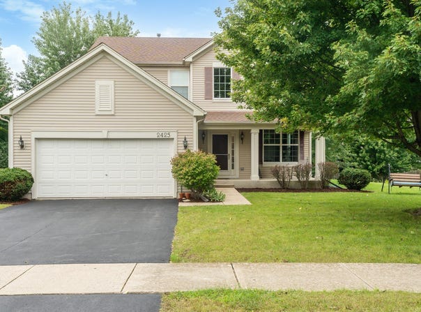 2425 Sir Barton Lane, Montgomery, IL 60538