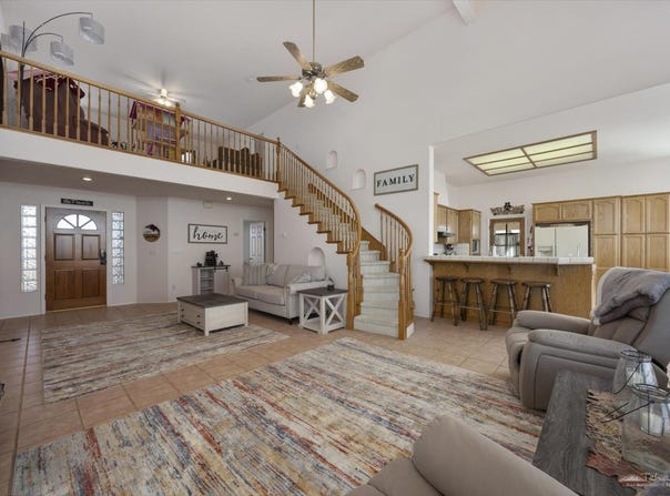 23901 El Rancho Drive, Tehachapi, CA 93561