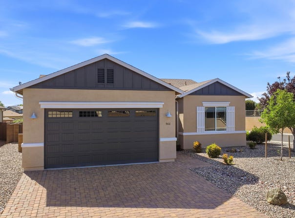 966 N Diaz Street, Dewey-Humboldt, AZ 86327