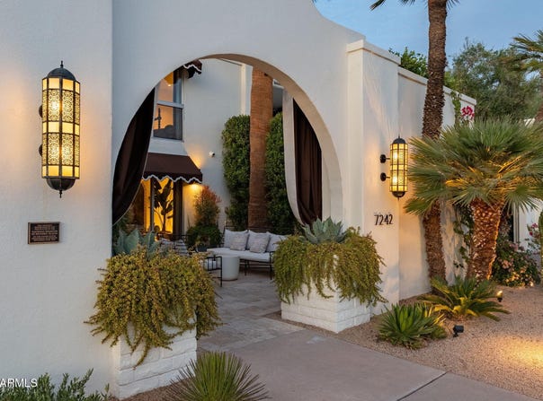 7242 E JOSHUA TREE Lane, Scottsdale, AZ 85250