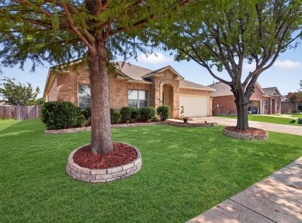 200 Independence Trail, Forney, TX 75126