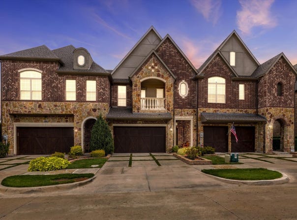 2809 Creekway Drive, Carrollton, TX 75010