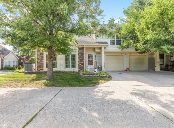 2458 Chaseway Court, Indianapolis, IN 46268