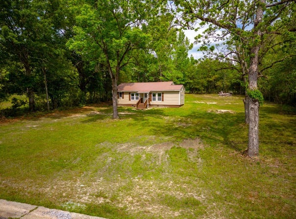205 Magnolia Street, Geneva, GA 31810