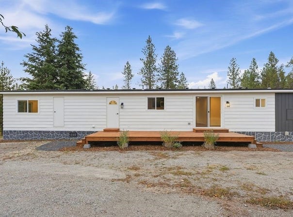 4303 E Oregon Rd, Elk, WA 99009