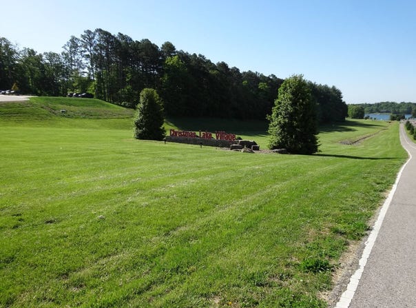 412 E Tinsel Circle, Santa Claus, IN 47579