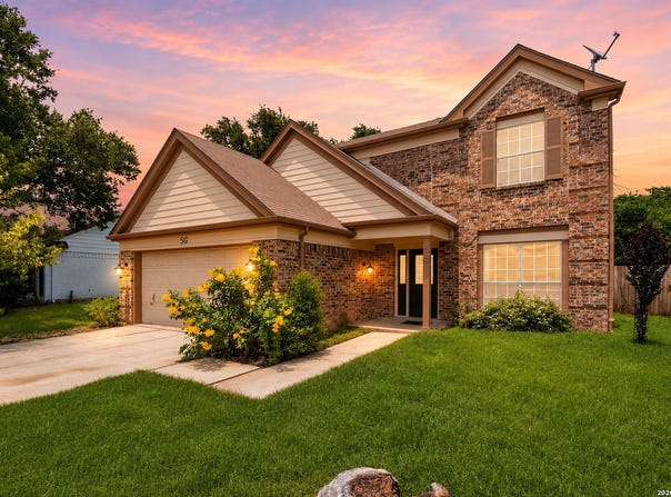 333 SUNROSE LN, Cibolo, TX 78108
