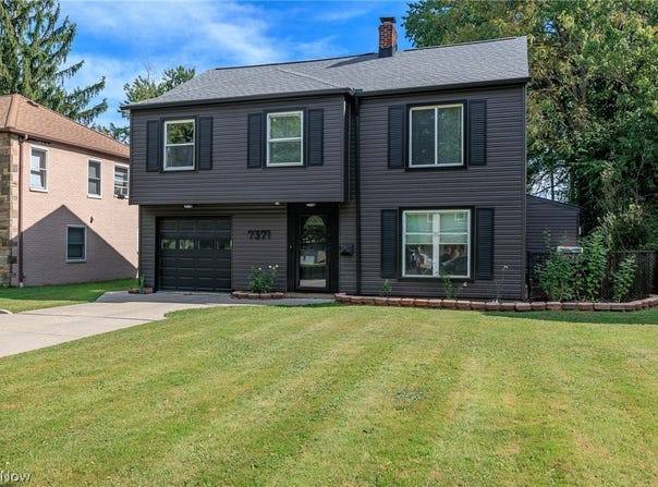 7371 Parma Park Boulevard, Parma, OH 44130
