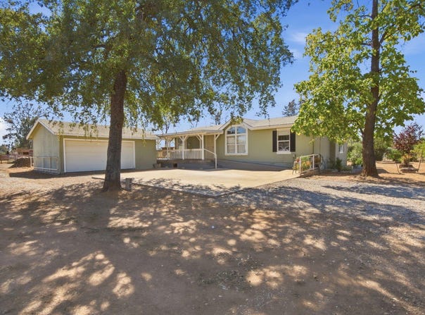 17355 Lassen Avenue, Anderson, CA 96007