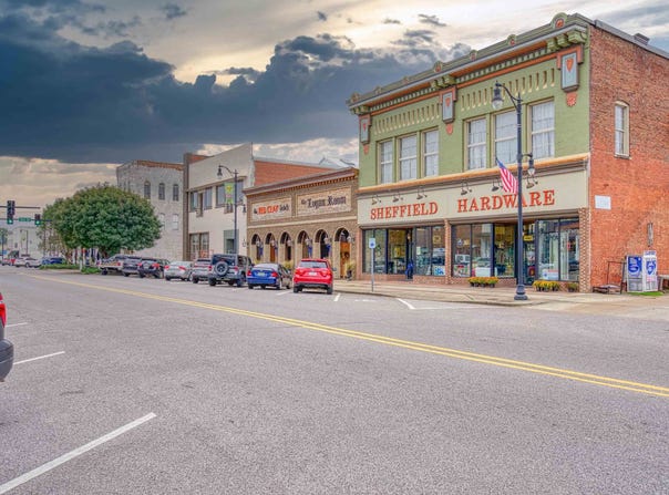 309 N Montgomery Ave, Sheffield, AL 35660