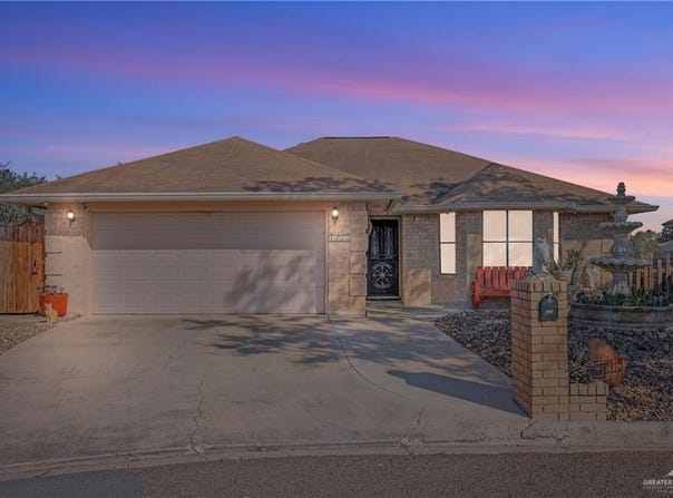 1915 Lake Point Drive, Mission, TX 78572