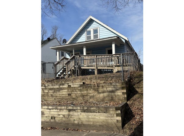 3555 Thomas Avenue N, Minneapolis, MN 55412