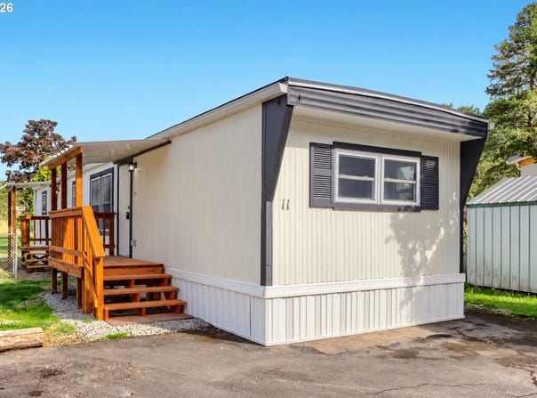 26052 SE EAGLE CREEK Rd, EagleCreek, OR 97022