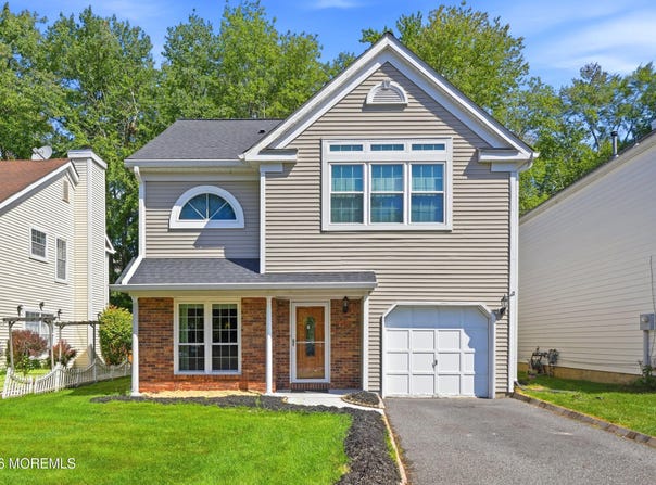 11 Carlisle Court, Old Bridge, NJ 08857