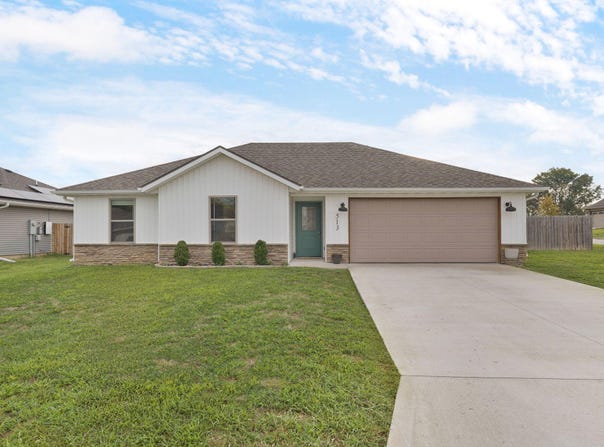 513 Mark Street, Billings, MO 65610