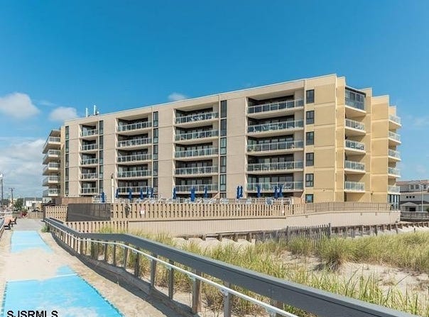 2700 Atlantic Ave, Longport, NJ 08403