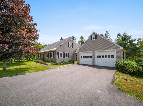 157 Old Road, Eliot, ME 03903