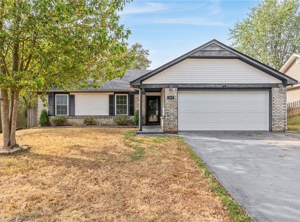 805 N ST, Barling, AR 72923