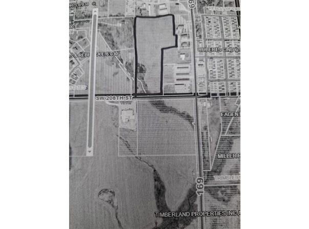 208th Street, Trimble, MO 64492