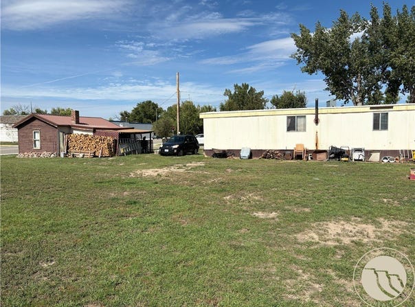 105 E Wheeler Street, Winnett, MT 59087