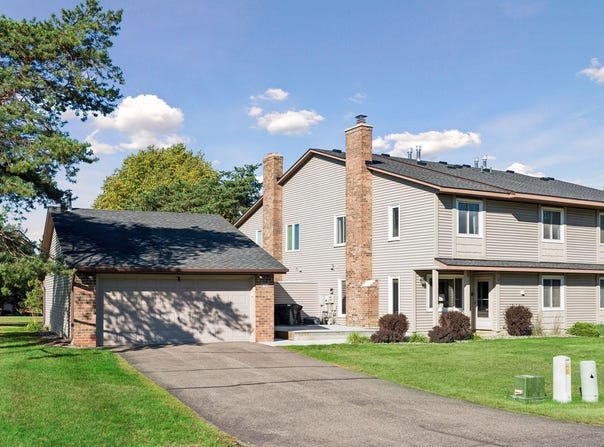 4679 Jackstone Point, Eagan, MN 55122