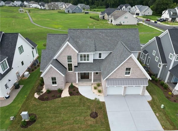 27 River Edge Drive, Suffolk, VA 23433
