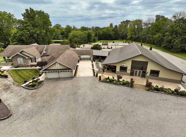 4600 Ava Road, Murphysboro, IL 62966