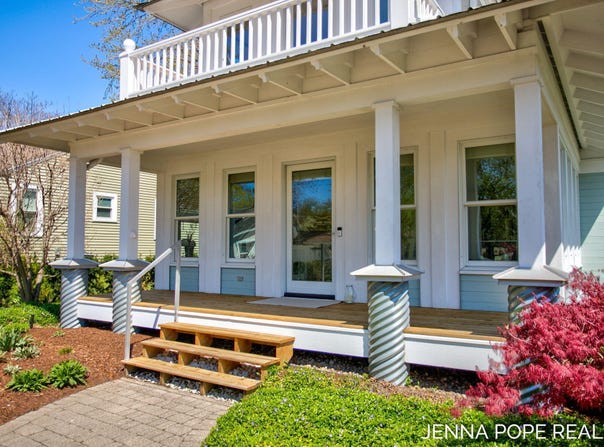 17554 GRAND RIVER AVENUE, SPRING LAKE, MI 49456