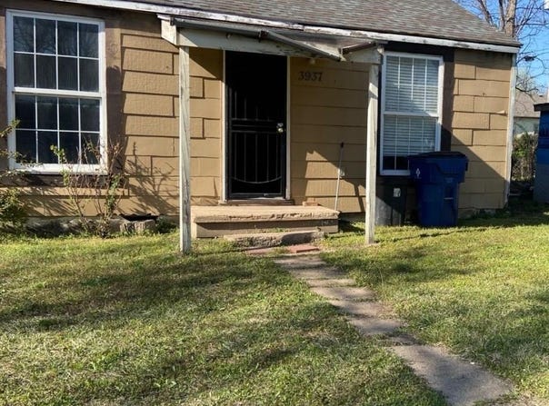 3933 E Ross Pky, Wichita, KS 67210