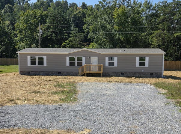 3998 Kentucky 830, Gray, KY 40734
