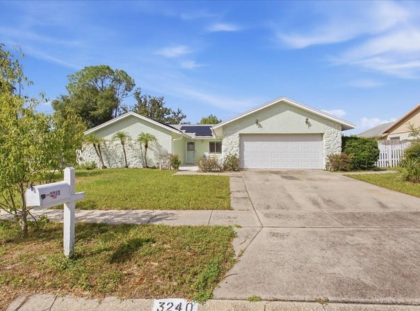 3240 AUTUMNWOOD Trail, APOPKA, FL 32703