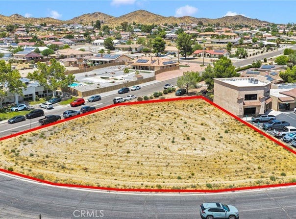 Siskiyou Road, Apple Valley, CA 92307
