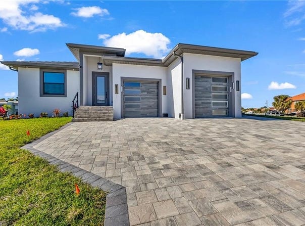 1323 Wesley Dr, PUNTA GORDA, FL 33950