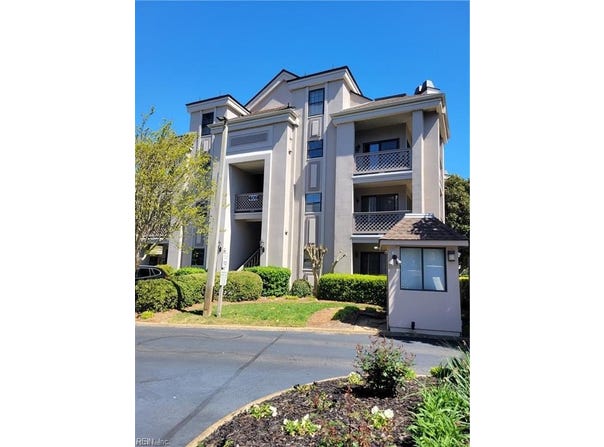409 Harbour Point, Virginia Beach, VA 23451
