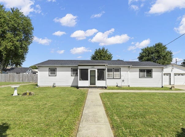 223 E North St., Crestline, OH 44827