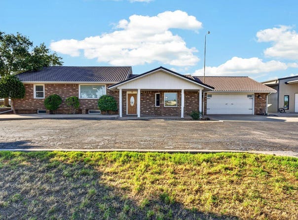 313 County Rd 306, Seminole, TX 79360